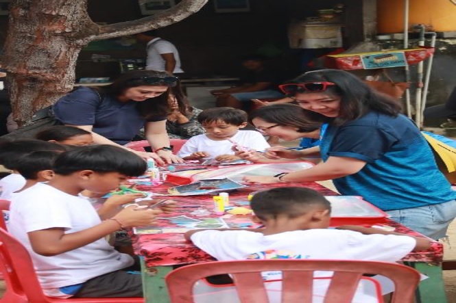 Identitas logo kompetisi 13th UOB Painting of the Year 