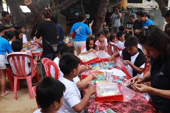 Identitas logo kompetisi 13th UOB Painting of the Year 