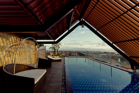 Diskon hingga 45% — Luminor Legian Seminyak